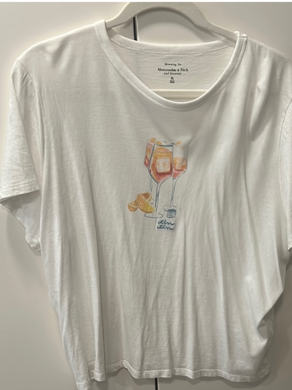 Abercrombie & Fitch White Graphic Tee